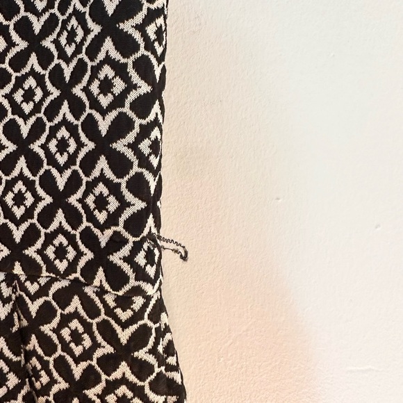 Aqua Black and White Geometric Print Romper Peter Pan collar size XS - Picture 2 of 4